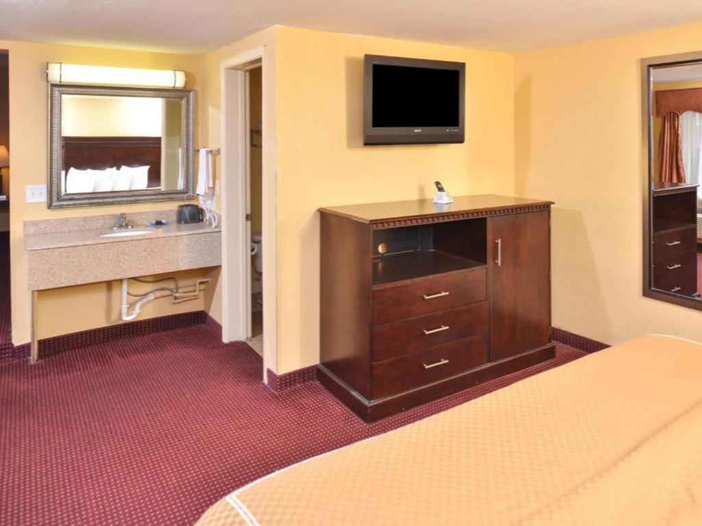 Americas Best Value Inn Winnsboro, La Exterior photo