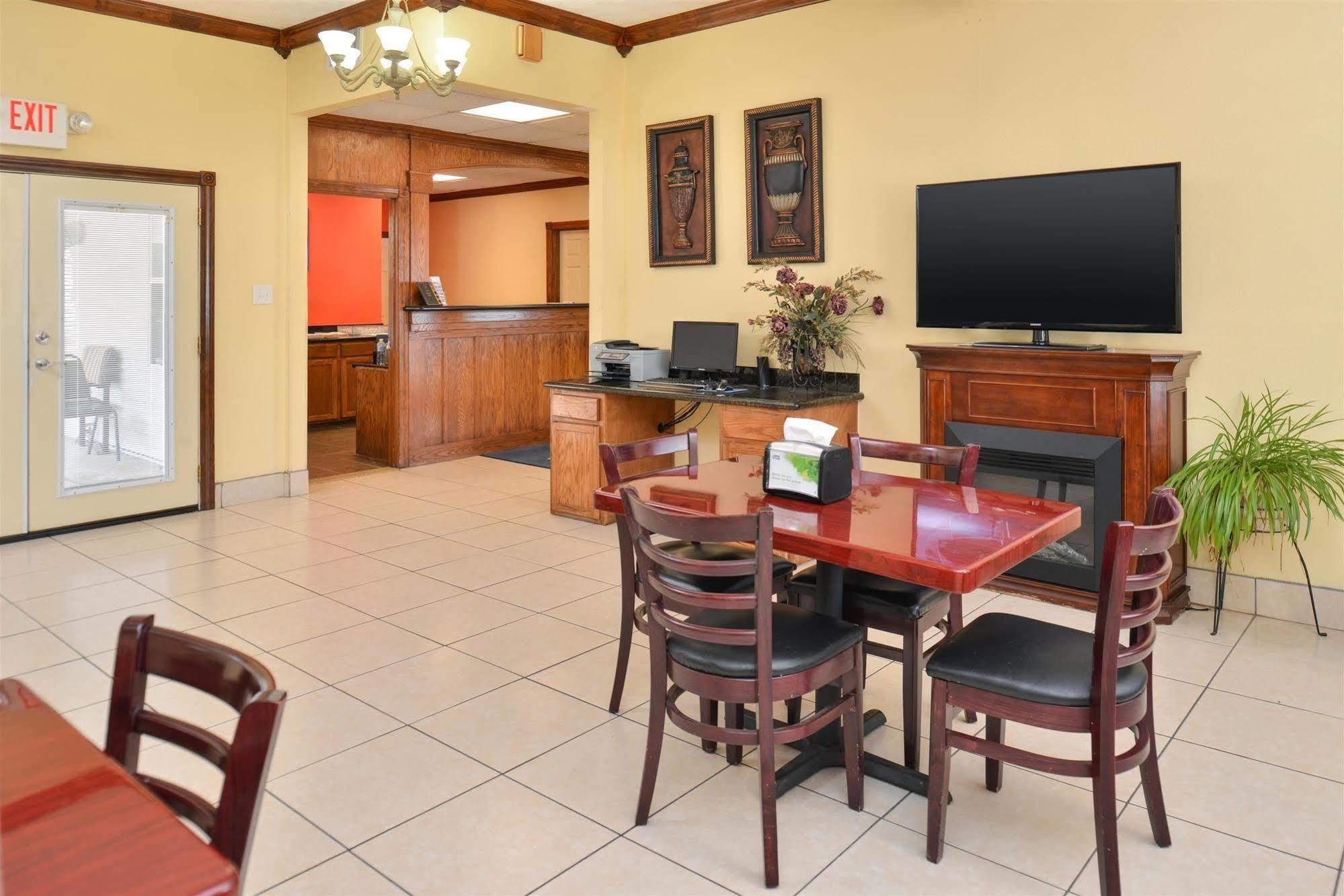 Americas Best Value Inn Winnsboro, La Exterior photo