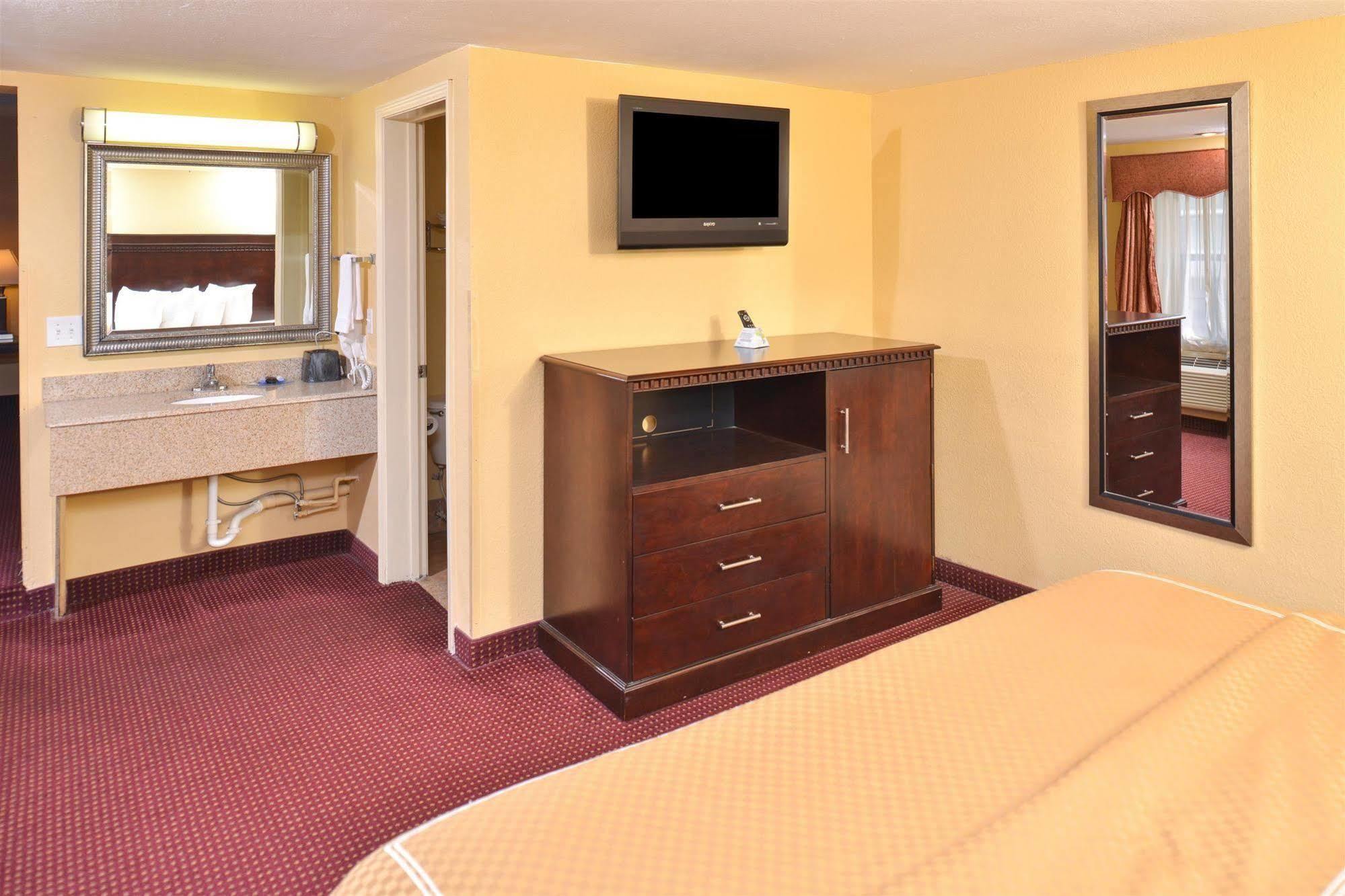 Americas Best Value Inn Winnsboro, La Exterior photo